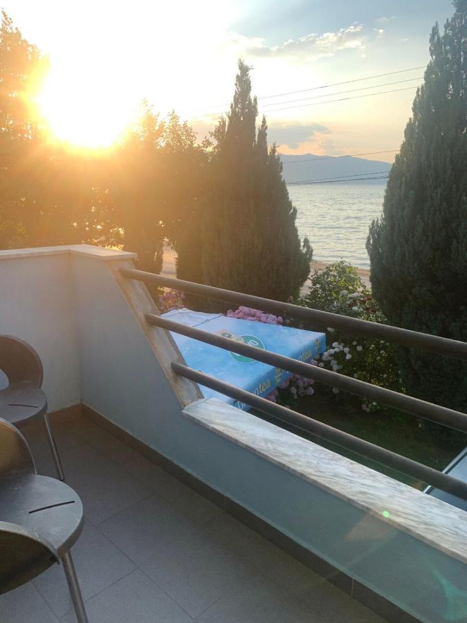 Vila Deni Tushemisht エクステリア 写真