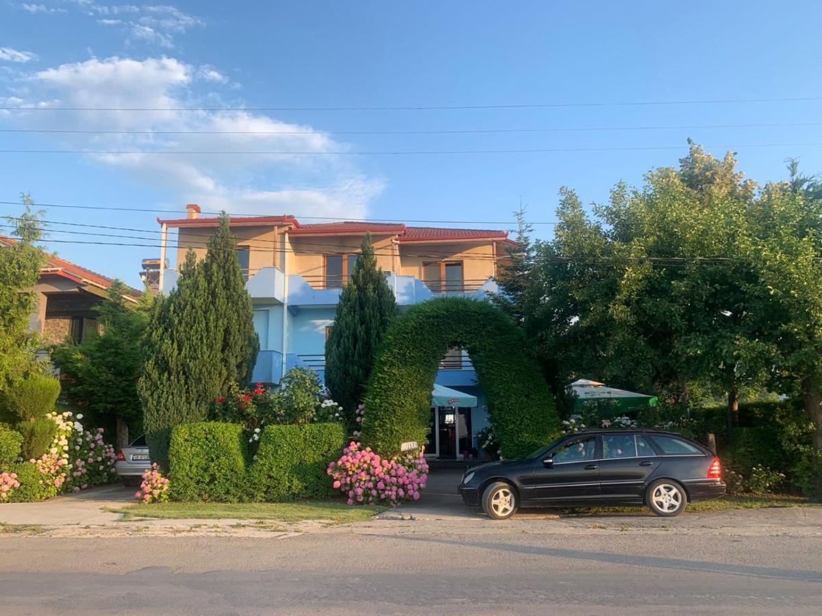 Vila Deni Tushemisht エクステリア 写真
