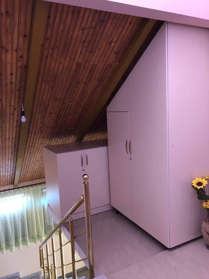 Vila Deni Tushemisht エクステリア 写真
